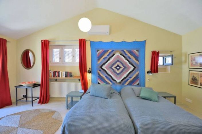 Image No.34-6 Bed Townhouse for sale