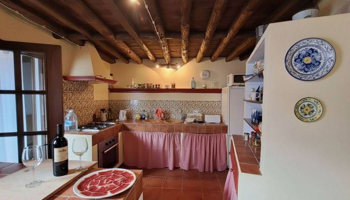 Image No.10-4 Bed Townhouse for sale