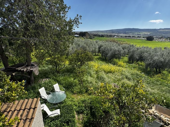 Image No.22-6 Bed Property for sale