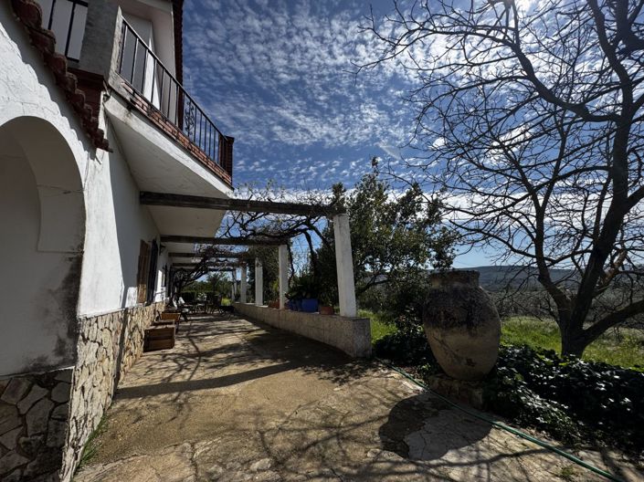 Image No.36-6 Bed Property for sale