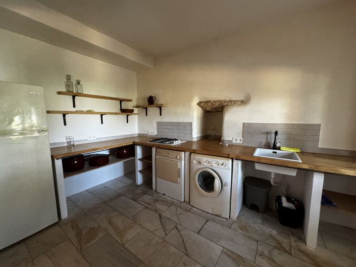 Image No.27-6 Bed Property for sale