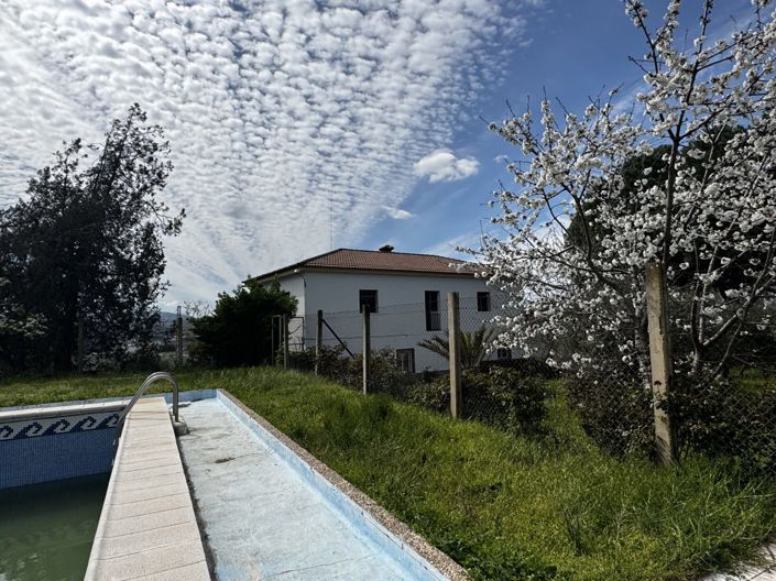 Image No.57-6 Bed Property for sale