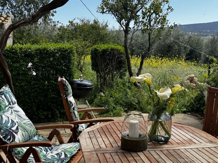 Image No.60-6 Bed Property for sale