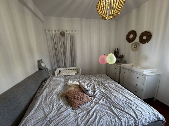 Image No.61-6 Bed Property for sale