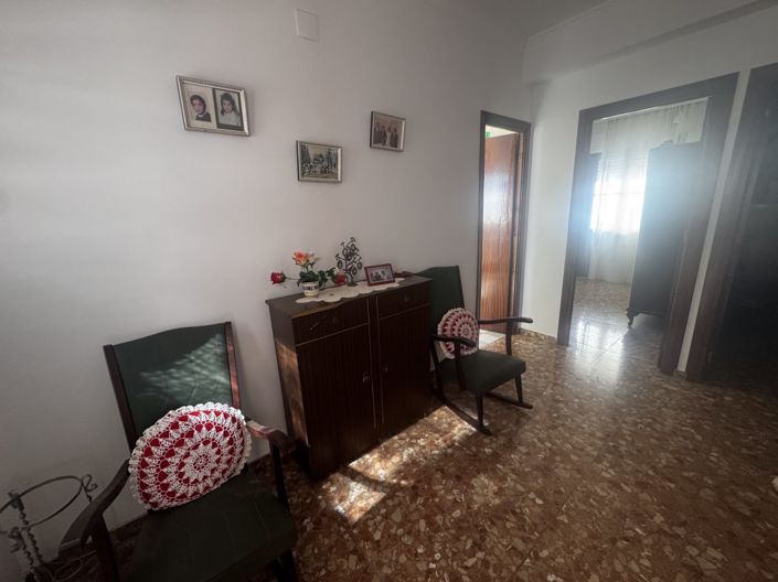 Image No.17-4 Bed Townhouse for sale