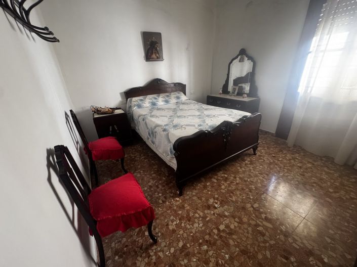 Image No.6-4 Bed Townhouse for sale