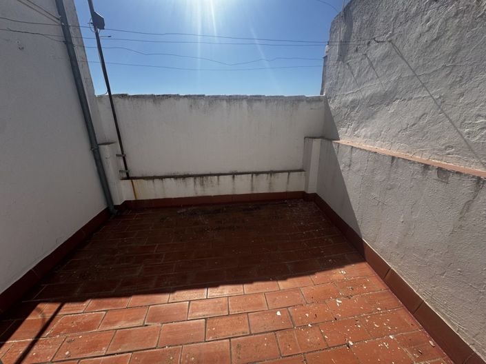 Image No.9-4 Bed Townhouse for sale