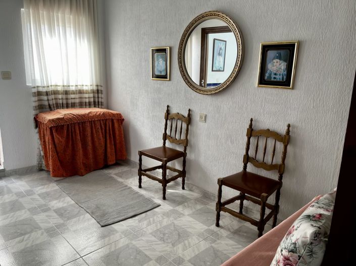 Image No.16-3 Bed Property for sale