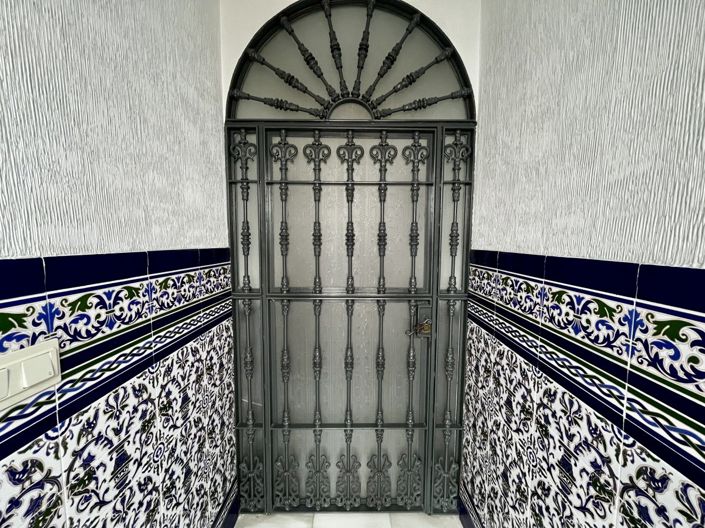 Image No.39-3 Bed Property for sale