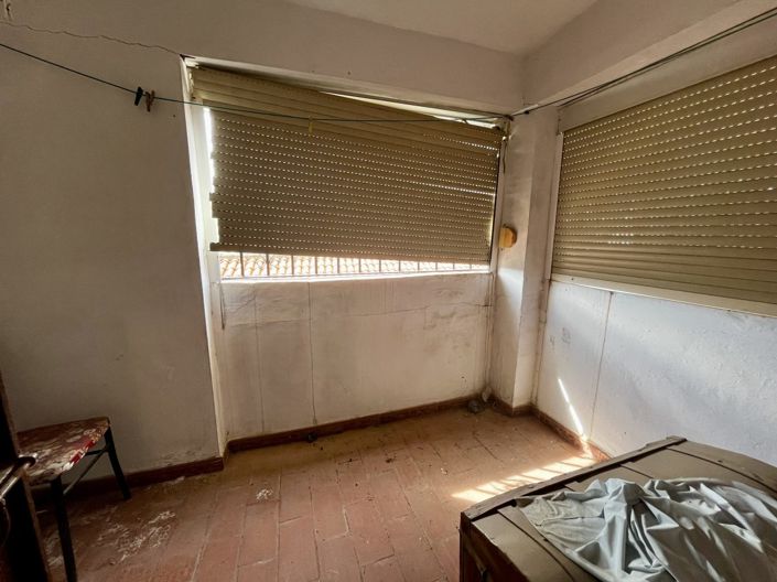 Image No.14-2 Bed Townhouse for sale