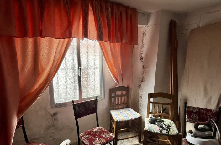 Image No.6-2 Bed Townhouse for sale