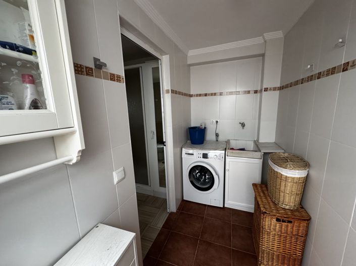 Image No.11-4 Bed Townhouse for sale