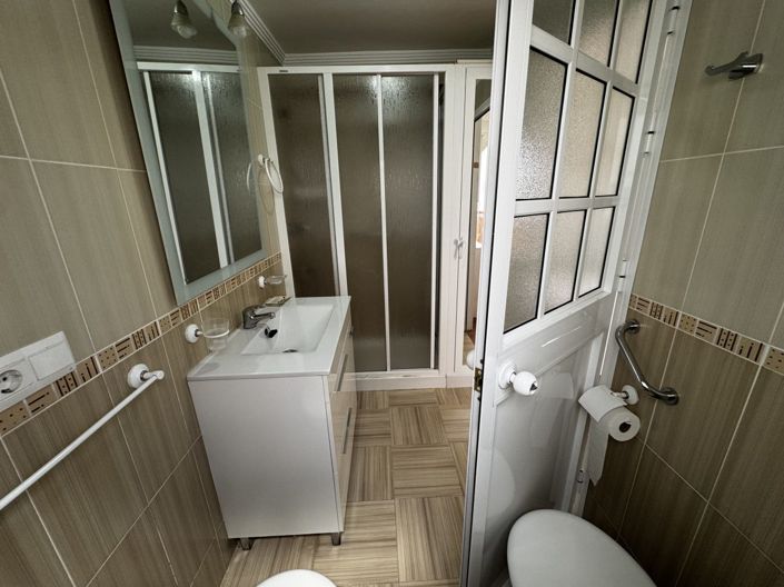 Image No.16-4 Bed Townhouse for sale