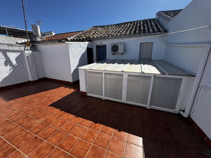 Image No.23-4 Bed Townhouse for sale