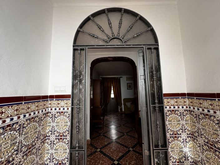 Image No.4-4 Bed Townhouse for sale