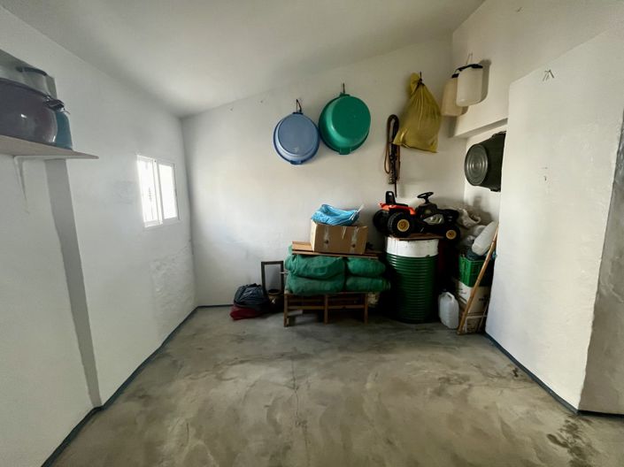 Image No.24-4 Bed Property for sale