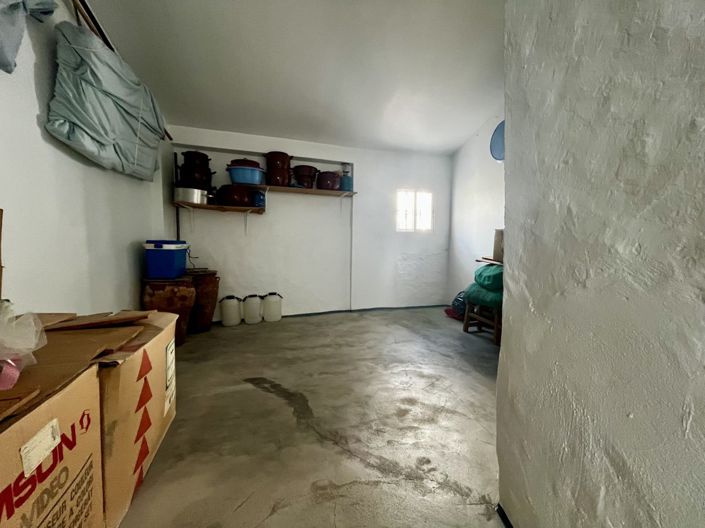 Image No.23-4 Bed Property for sale