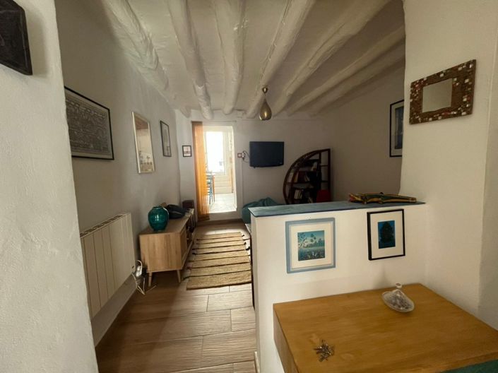 Image No.15-2 Bed Townhouse for sale