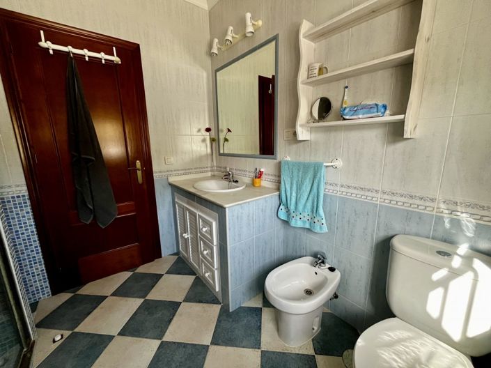Image No.37-Propriété de 6 chambres à vendre à Torre-Alháquime
