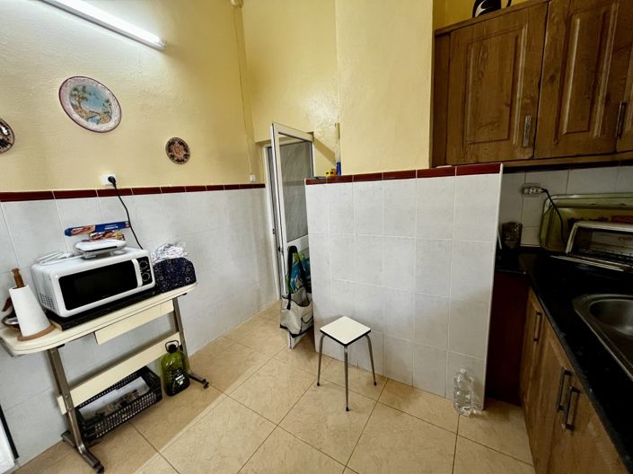 Image No.21-4 Bed Townhouse for sale