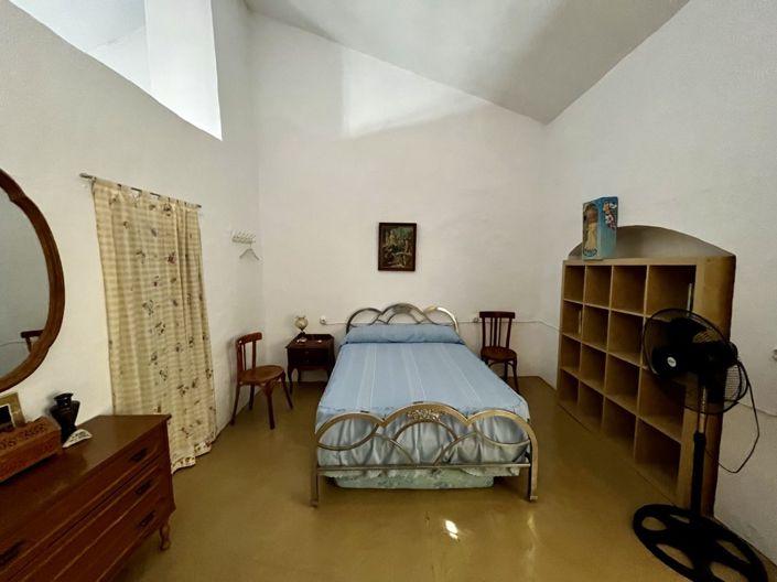 Image No.27-4 Bed Townhouse for sale