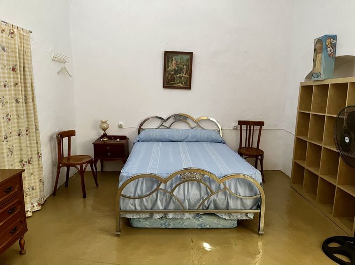 Image No.28-4 Bed Townhouse for sale