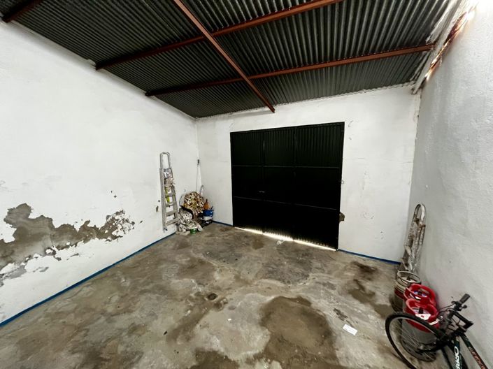 Image No.13-4 Bed Property for sale