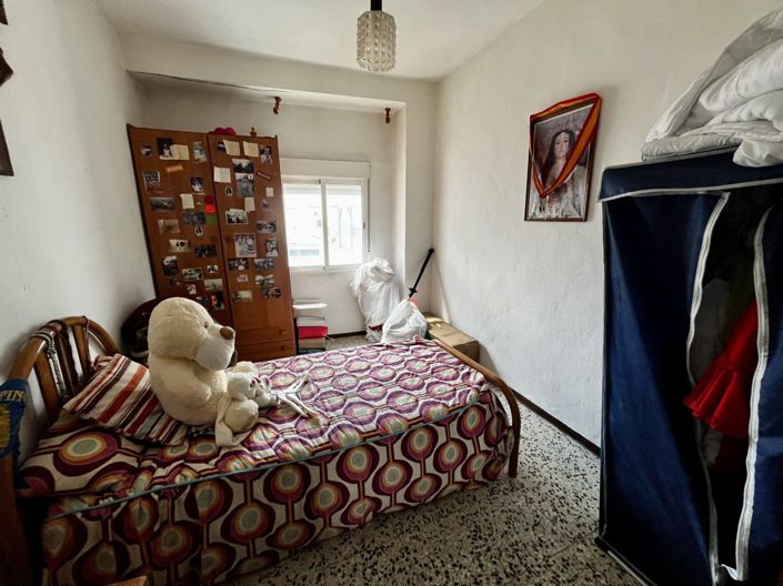 Image No.23-4 Bed Property for sale