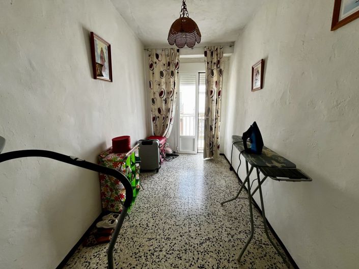 Image No.24-4 Bed Property for sale