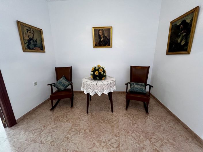 Image No.20-4 Bed Townhouse for sale