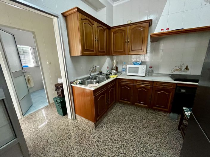 Image No.26-4 Bed Townhouse for sale