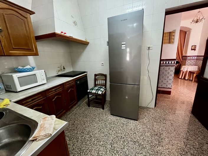 Image No.27-4 Bed Townhouse for sale