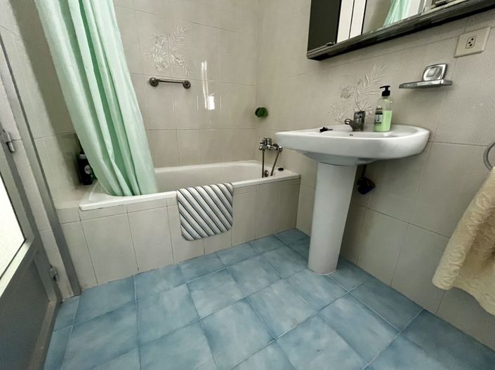Image No.33-4 Bed Townhouse for sale