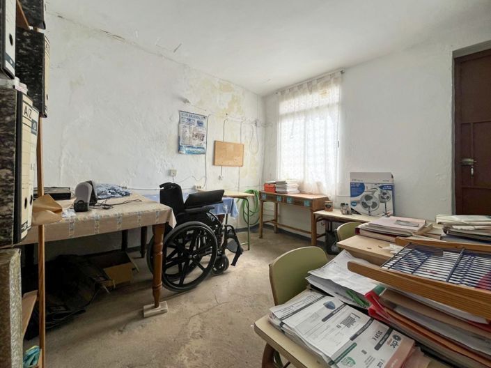 Image No.24-5 Bed Townhouse for sale