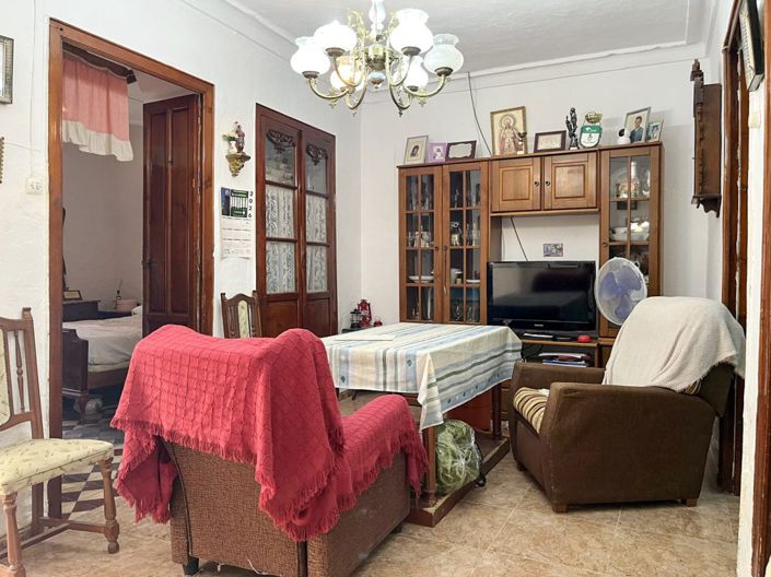 Image No.6-5 Bed Townhouse for sale