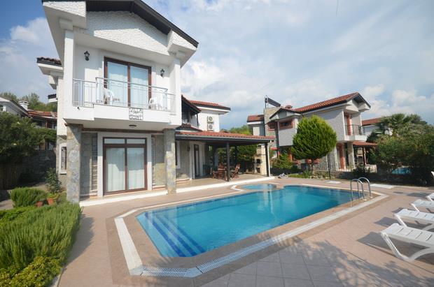 Image No.2-4 Bed House/Villa for sale