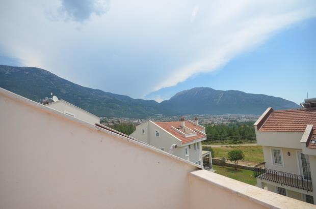 Image No.28-3 Bed Duplex for sale