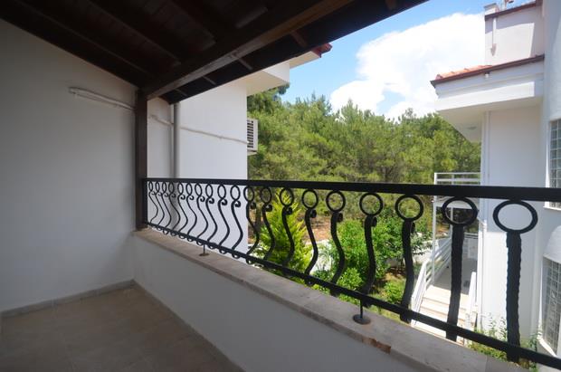 Image No.12-6 Bed Villa / Detached for sale