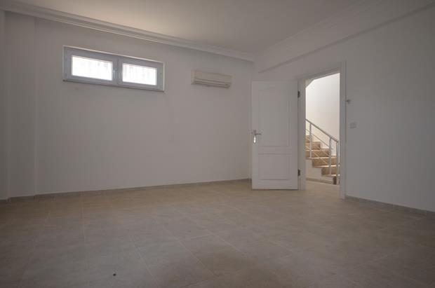 Image No.23-6 Bed Villa / Detached for sale