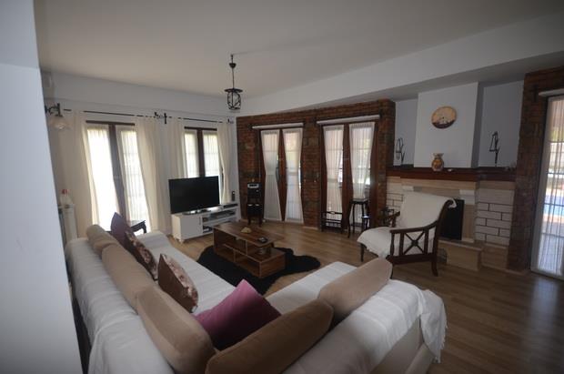 Image No.7-3 Bed Villa for sale