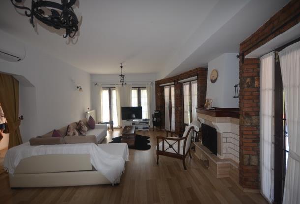 Image No.8-3 Bed Villa for sale