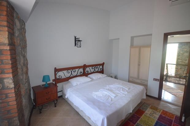 Image No.18-3 Bed Villa for sale