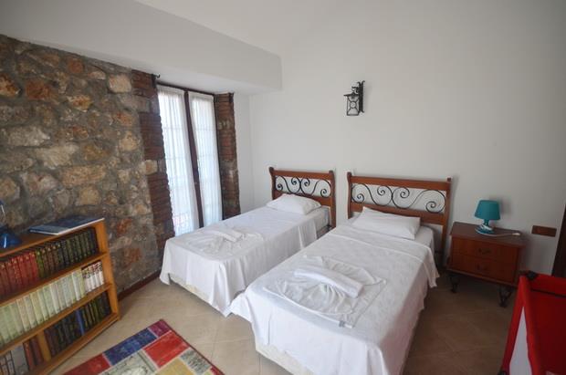 Image No.20-3 Bed Villa for sale