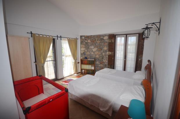 Image No.19-3 Bed Villa for sale