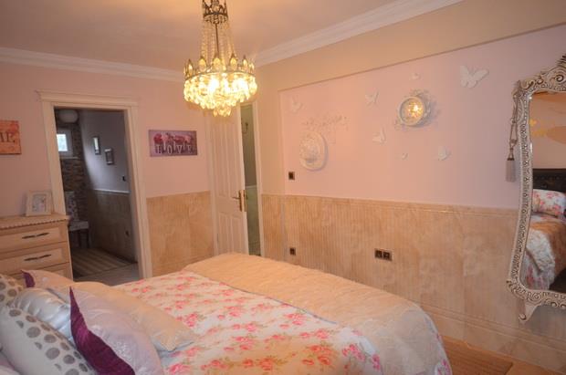 Image No.23-2 Bed Apartment for sale