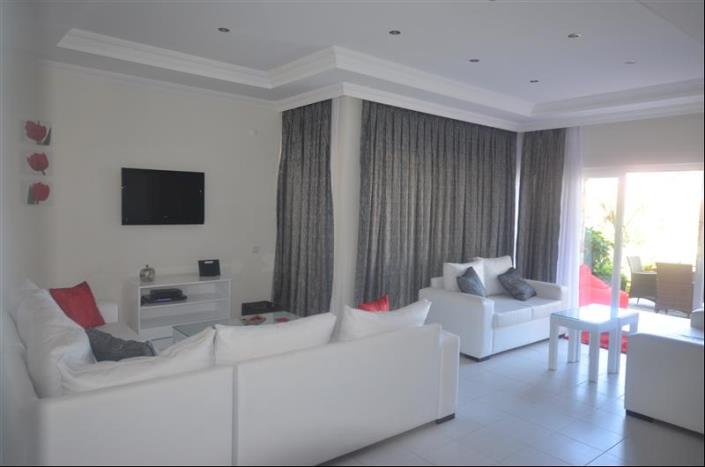 Image No.8-3 Bed Villa / Detached for sale