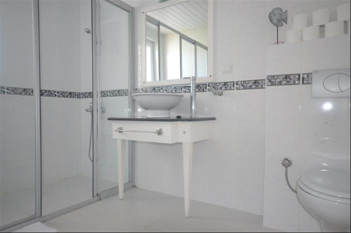 Image No.17-3 Bed Villa / Detached for sale