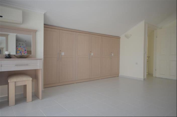 Image No.24-3 Bed Villa / Detached for sale