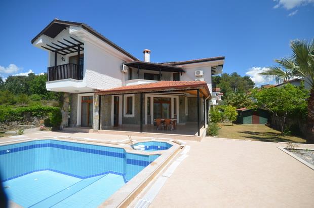 Image No.2-4 Bed Villa / Detached for sale