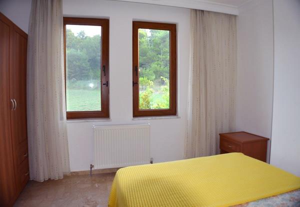 Image No.8-4 Bed Villa / Detached for sale